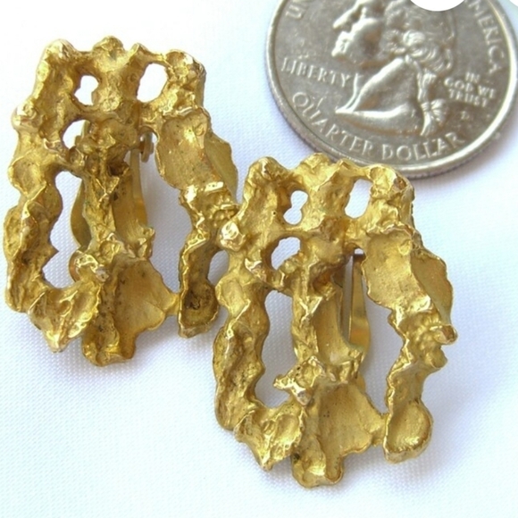 Vintage Smithsonian Earrings, Gold Nugget Replica, Museum Brutalist Style - Picture 4 of 5